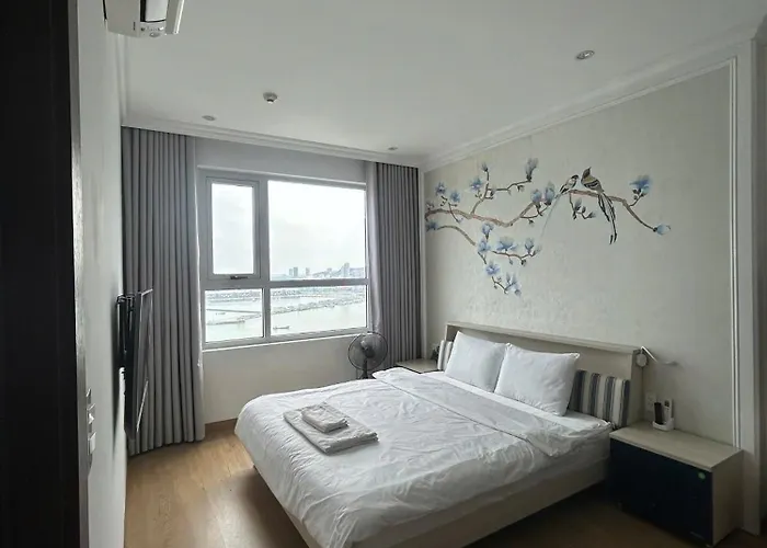 Hoa Apartment *
